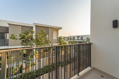 3 Bedrooms Townhouse in Aura Gardens B