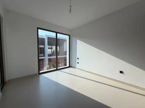 3 Bedrooms Townhouse in Aura Gardens B