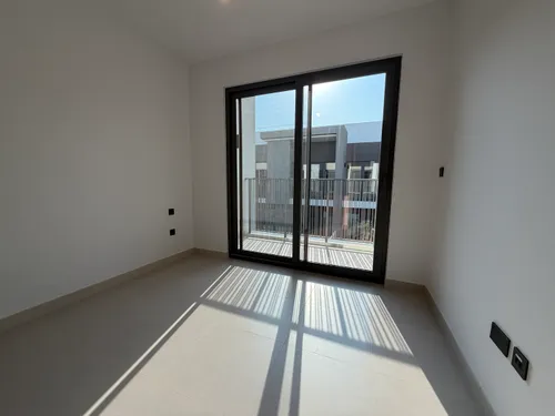 3 Bedrooms Townhouse in Aura Gardens B