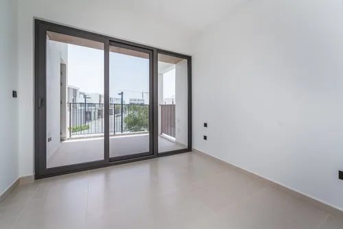 4 Bedrooms Townhouse in Aura Gardens B