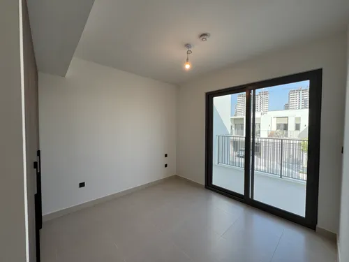 3 Bedrooms Townhouse in Aura Gardens B