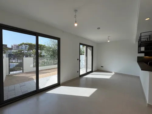 3 Bedrooms Townhouse in Aura Gardens B