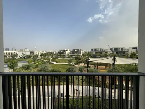 4 Bedrooms Townhouse in Aura Gardens B