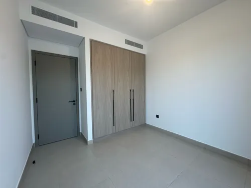 4 Bedrooms Townhouse in Aura Gardens B