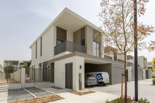 4 Bedrooms Townhouse in Aura Gardens A