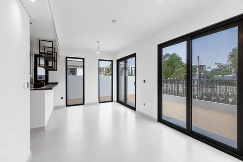 4 Bedrooms Townhouse in Aura Gardens A