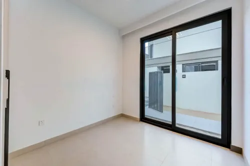 4 Bedrooms Townhouse in Aura Gardens A