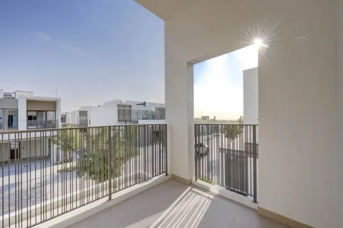 4 Bedrooms Townhouse in Aura Gardens A