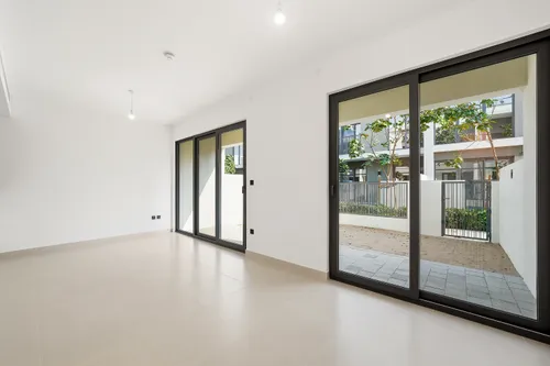 3 Bedrooms Townhouse in Aura Gardens A