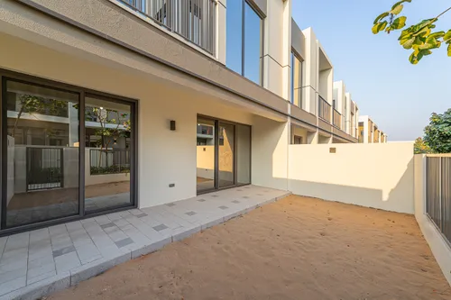 3 Bedrooms Townhouse in Aura Gardens A