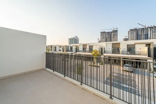 3 Bedrooms Townhouse in Aura Gardens A