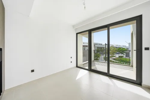 4 Bedrooms Townhouse in Aura Gardens A