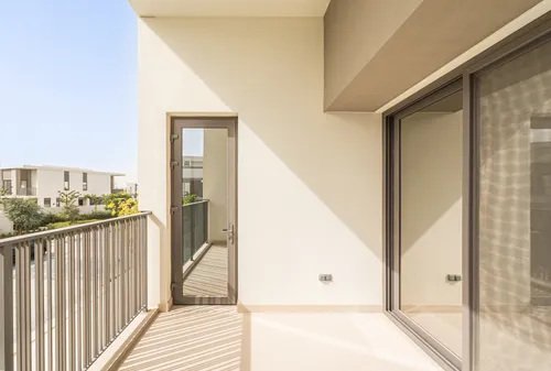 4 Bedrooms Townhouse in Aura Gardens A