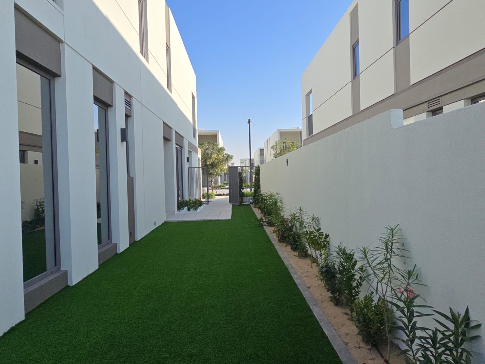 4 Bedrooms Townhouse in Aura Gardens A