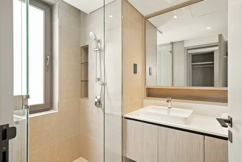 5 Bedrooms Villa in Aura Gardens A