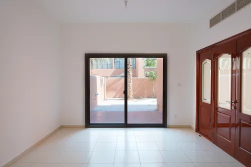 4 Bedrooms Villa in Mangrove Village