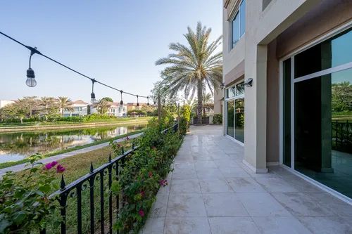 4 Bedrooms Villa in Entertainment Foyer