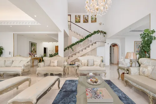 4 Bedrooms Villa in Entertainment Foyer