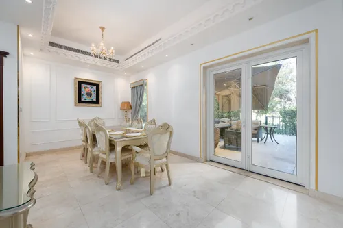 4 Bedrooms Villa in Entertainment Foyer