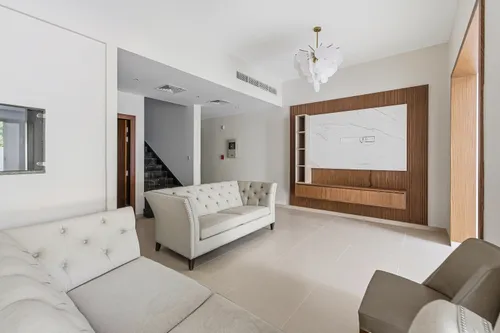 3 Bedrooms Townhouse in Arabella Townhouses 3