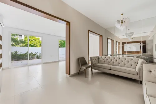 3 Bedrooms Townhouse in Arabella Townhouses 3