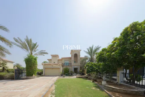 4 Bedrooms Villa in Entertainment Foyer