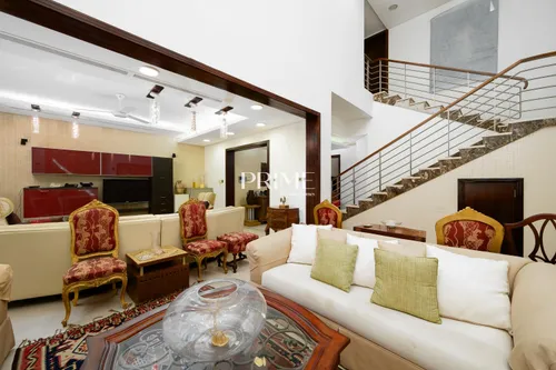 4 Bedrooms Villa in Entertainment Foyer