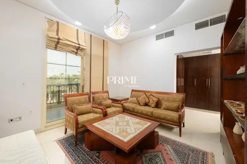 4 Bedrooms Villa in Entertainment Foyer