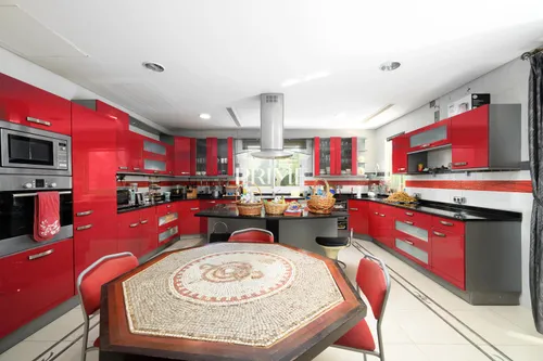 4 Bedrooms Villa in Entertainment Foyer