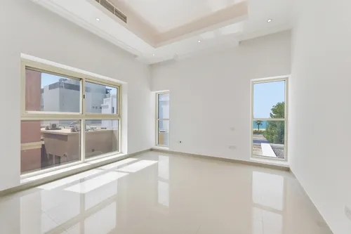 5 Bedrooms Villa in Umm Suqeim 2 Villas