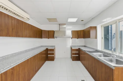 5 Bedrooms Villa in Umm Suqeim 2 Villas