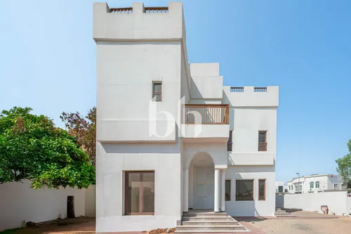 Spacious | Elegant | Functional | 5 BR Villa