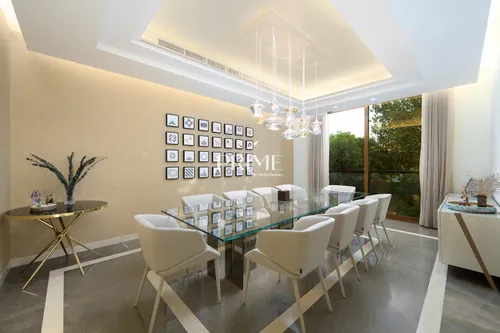 5 Bedrooms Villa in Wildflower