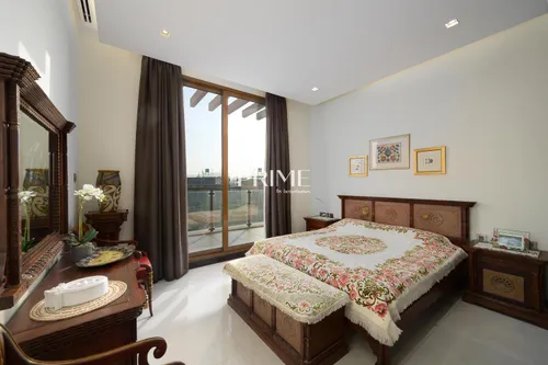 5 Bedrooms Villa in Wildflower