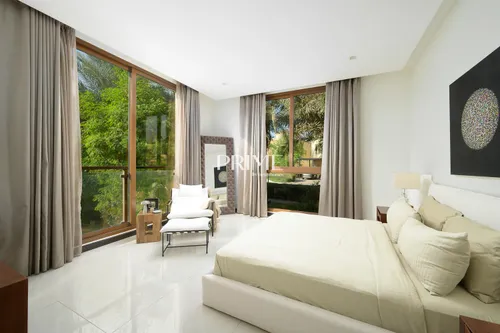 5 Bedrooms Villa in Wildflower