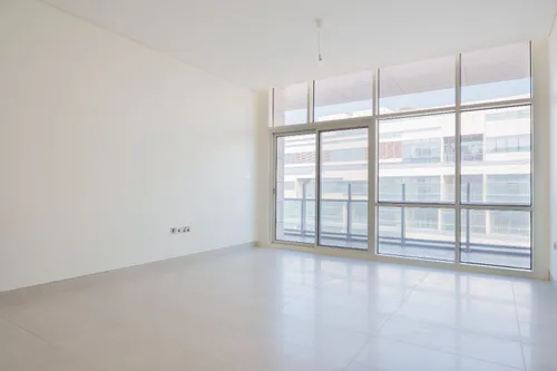 2 Bedrooms Apartment in Lamar Residences