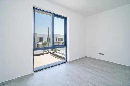 3 Bedrooms Townhouse in Noya 1