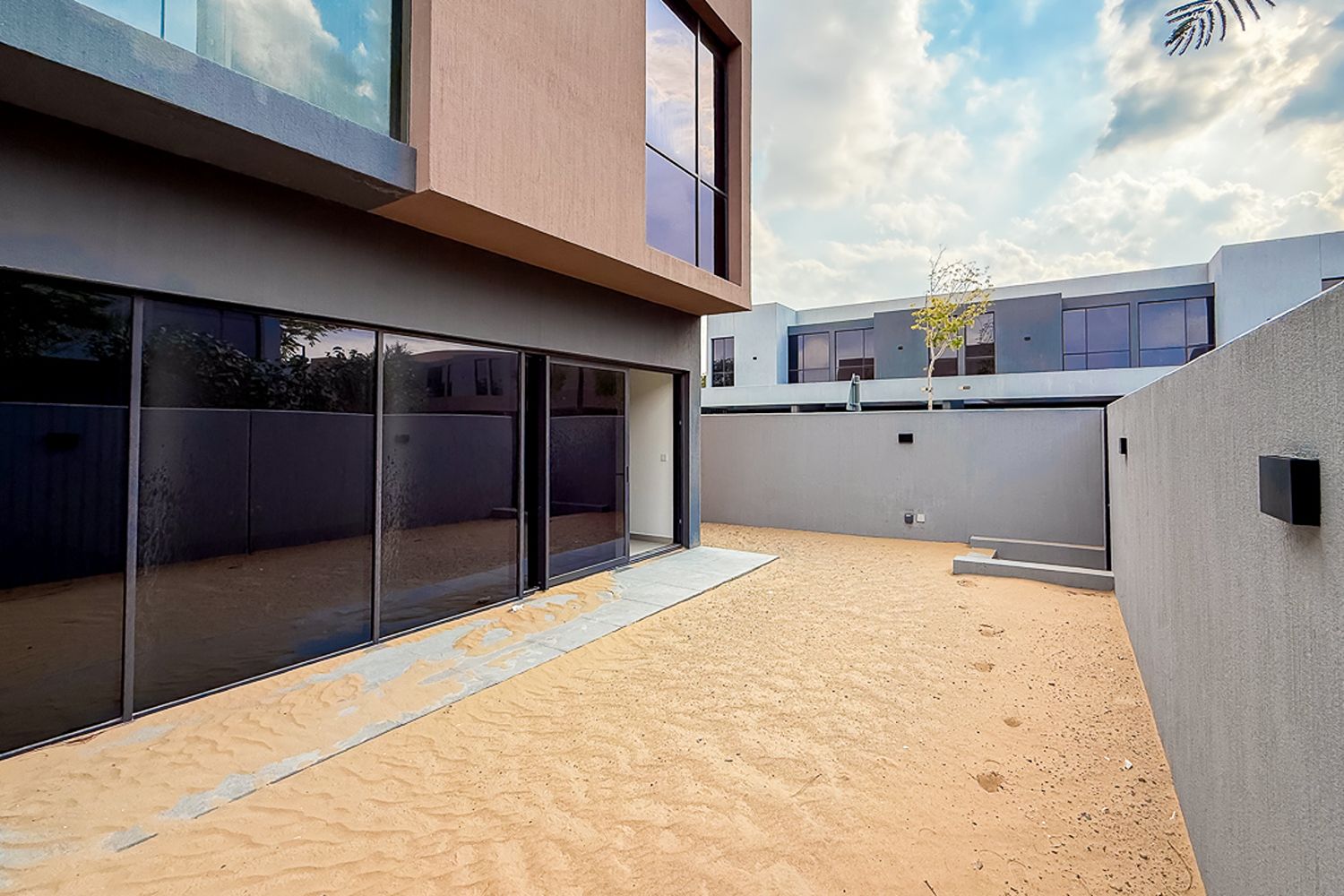 3 Bedrooms Townhouse in Kaya