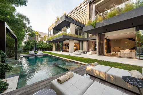 5 Bedrooms Villa in The Collection