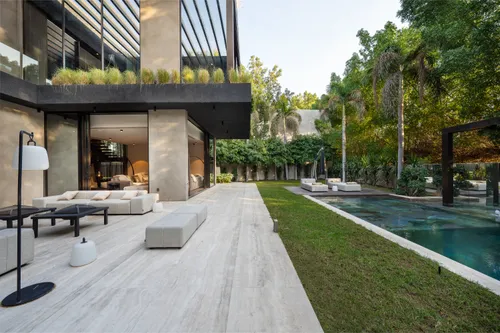 5 Bedrooms Villa in The Collection