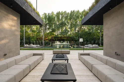 5 Bedrooms Villa in The Collection