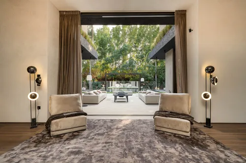 5 Bedrooms Villa in The Collection