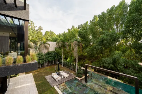 5 Bedrooms Villa in The Collection