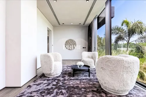 5 Bedrooms Villa in The Collection