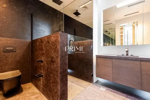 5 Bedrooms Villa in The Collection