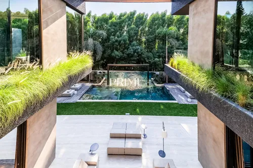 5 Bedrooms Villa in The Collection