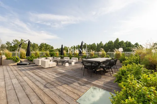 5 Bedrooms Villa in The Collection