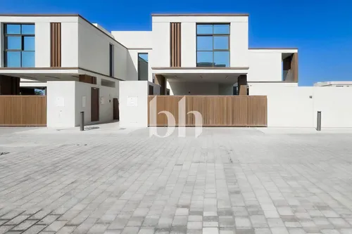 Close to Entrance | Spacious | Luxury Living