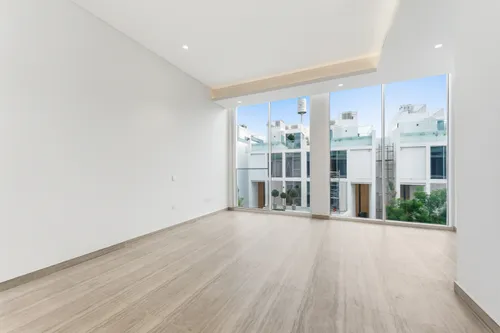 4 Bedrooms Villa in Al Barari