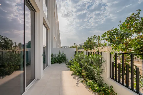 4 Bedrooms Villa in Al Barari